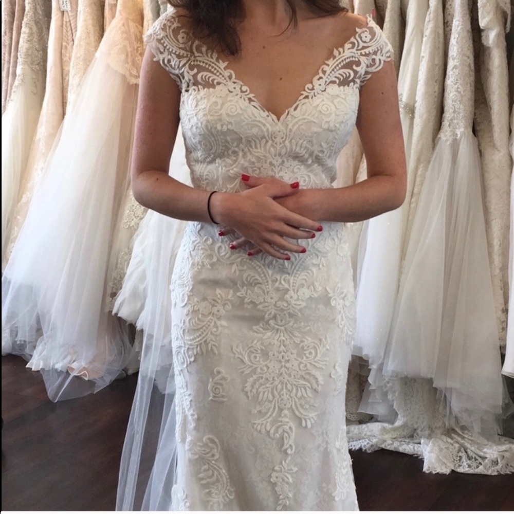 Wedding dress